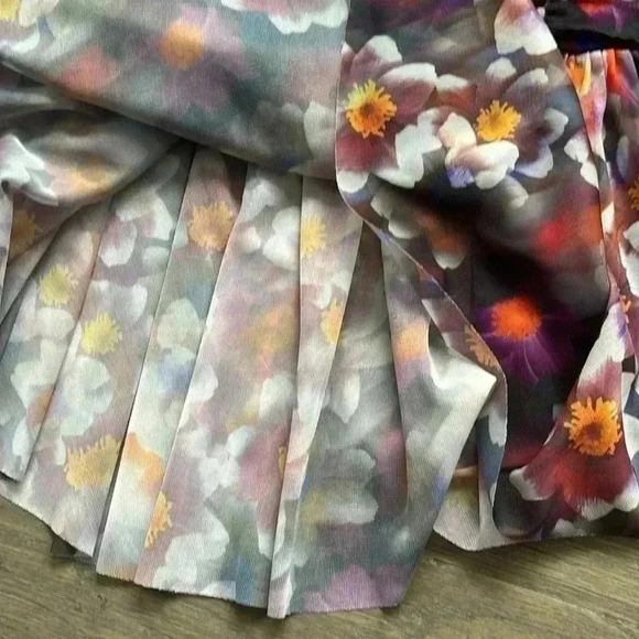 ✨🆕Urban Outfitters🆕✨  | Purple floral carried away blouse - Picture 12 of 15